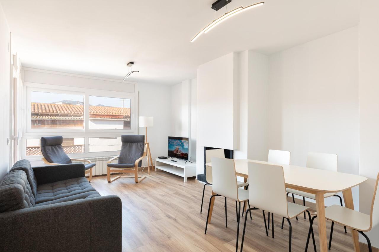 Hauzify I Apartament Big Family ซานต์เฟลิอูเดกีโซลส์ ภายนอก รูปภาพ